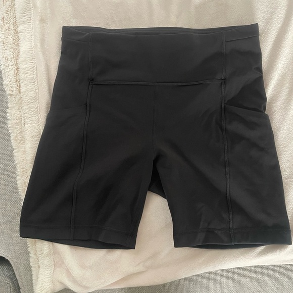 Swift Speed High-Rise Short 6" - size 8 - worn once - Picture 4 of 8